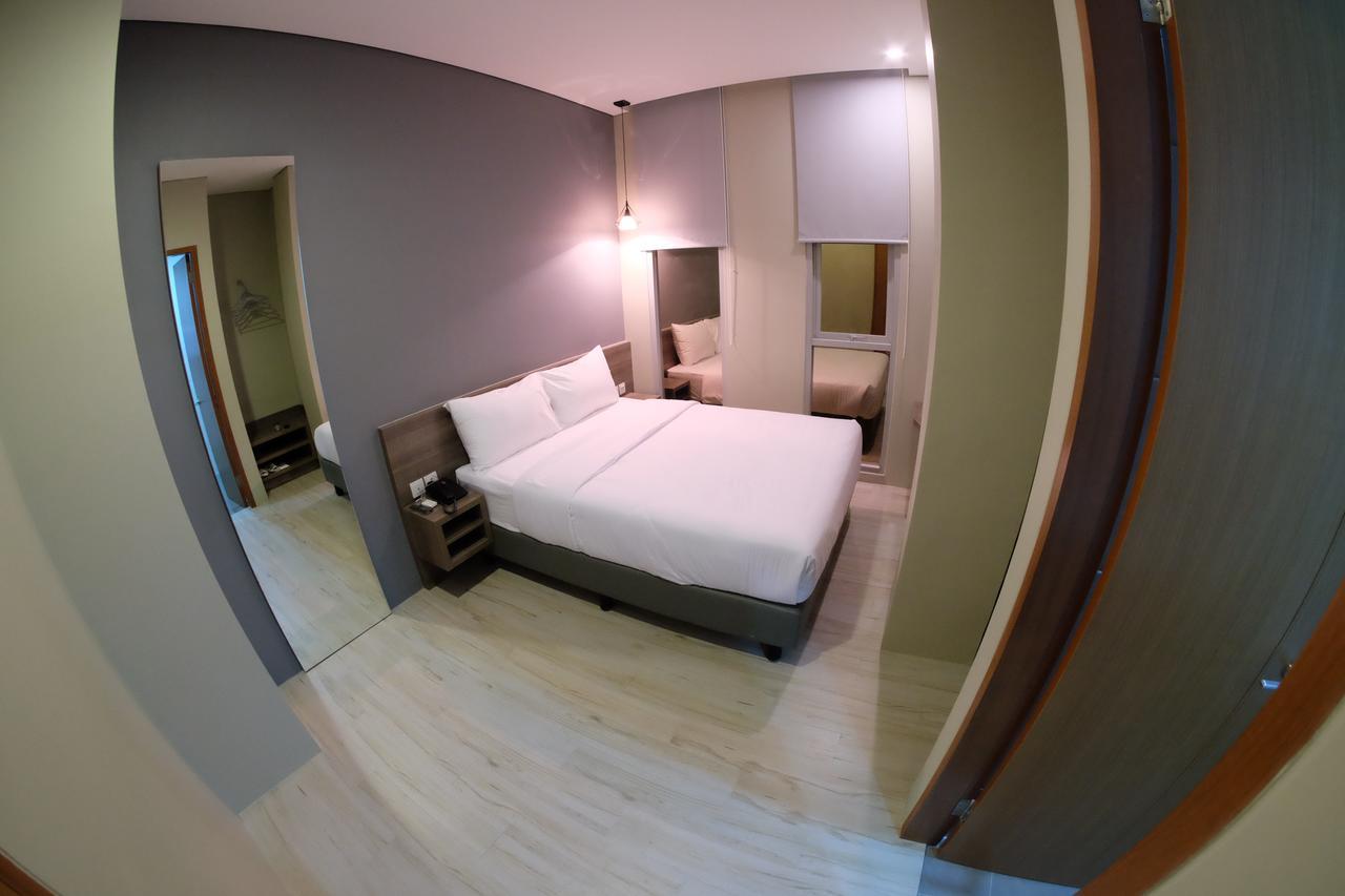 U Stay Hotel Tebet Jakarta Luaran gambar